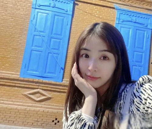 张含韵家世背景,出身名门，才华横溢的影视歌三栖明星