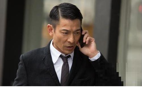 刘德华有什么背景,华语影坛的璀璨巨星，多才多艺的演艺人生