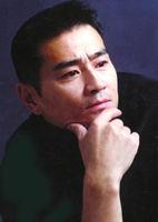 陈刚演员个人资料,影视界多面手，才华横溢的演员风采